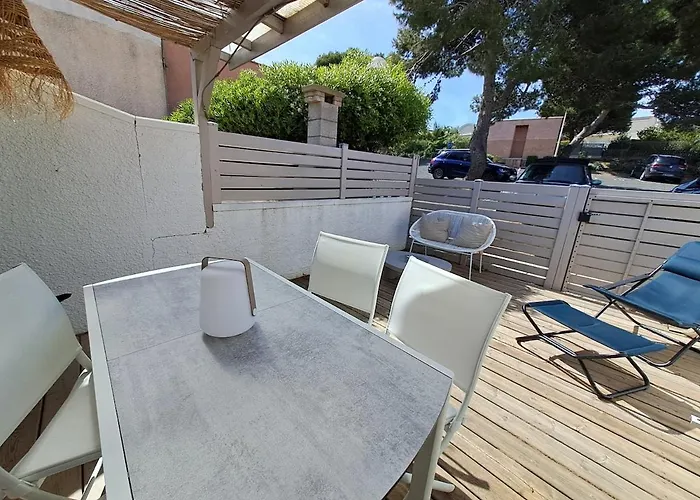 Pavillon Renove Avec Terrasse & Piscine * גרואיסאן
