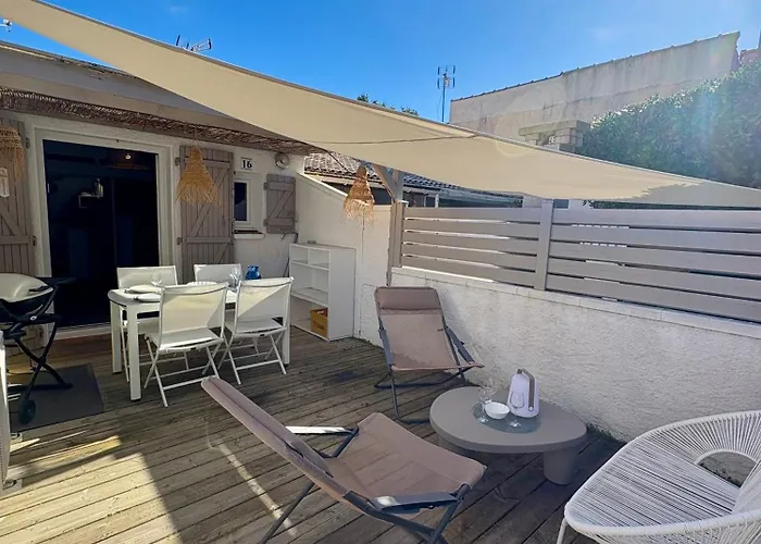 Pavillon Renove Avec Terrasse & Piscine